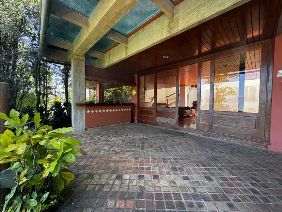 Se vende casa 850m2 La Lagunita 7504 - 23