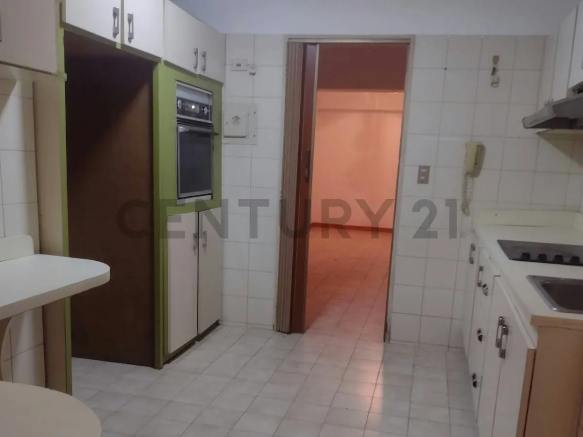 Ubicación imbatible + 102 m² para diseñar a tu gusto - 2