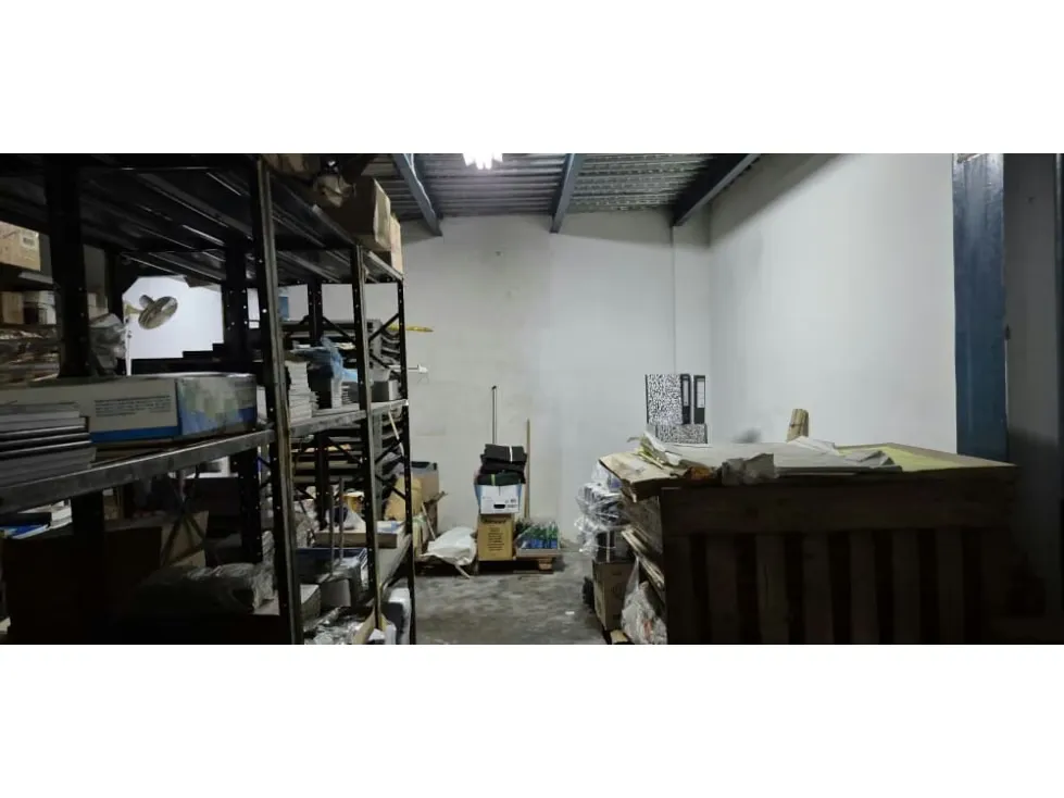 Se vende local comercial 423m2 San Agustín del Norte 6813 - 6