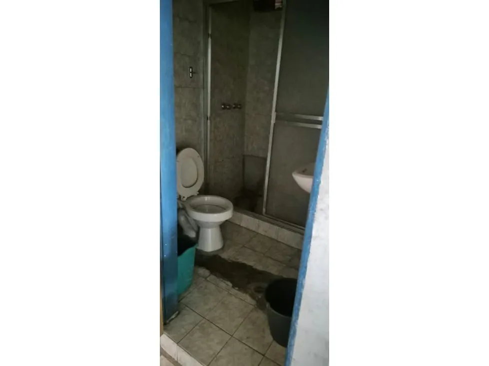 Se vende local comercial 423m2 San Agustín del Norte 6813 - 10