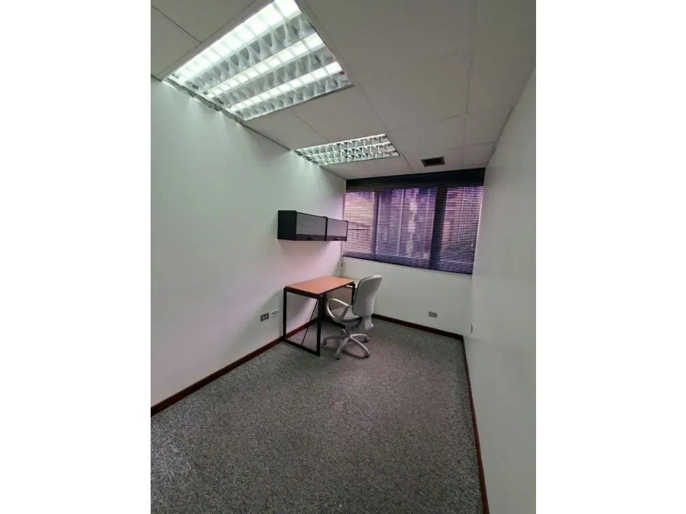 Vendo oficina 175.59 m2 La Castellana 0351 - 18