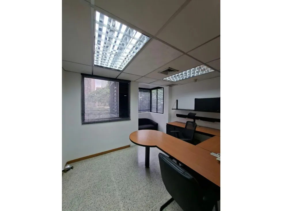 Vendo oficina 175.59 m2 La Castellana 0351 - 26
