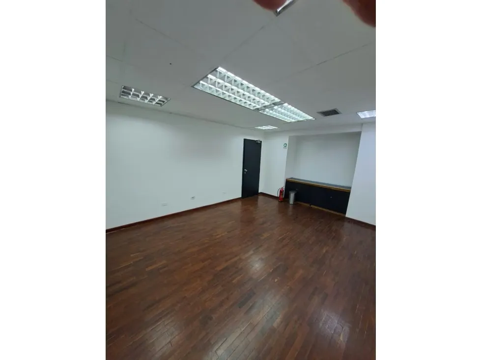 Vendo oficina 175.59 m2 La Castellana 0351 - 7