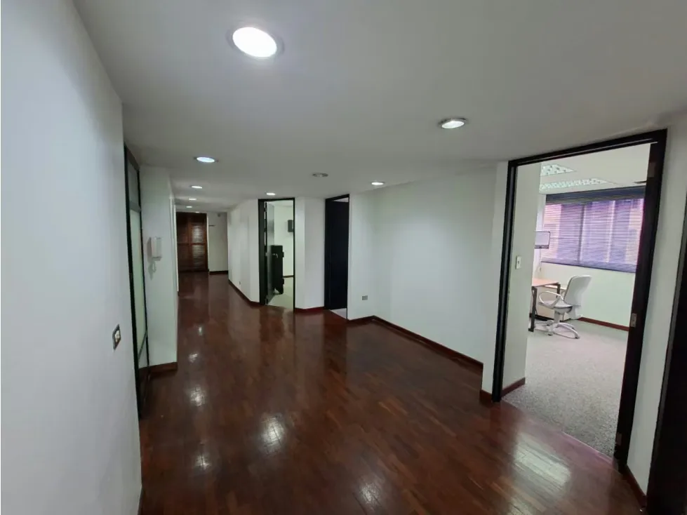 Vendo oficina 175.59 m2 La Castellana 0351 - 8