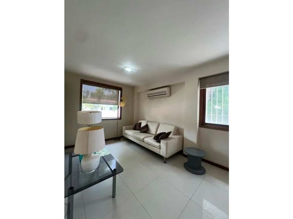 Se vende edificio 1273m2 La Floresta 8364 - 3