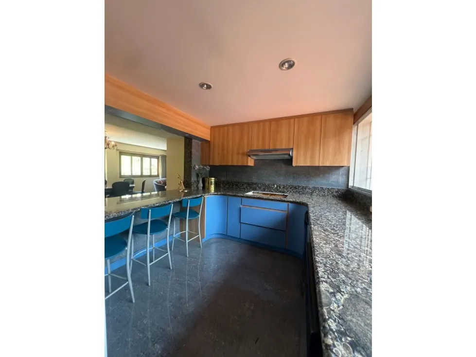 Se vende edificio 1273m2 La Floresta 8364 - 5