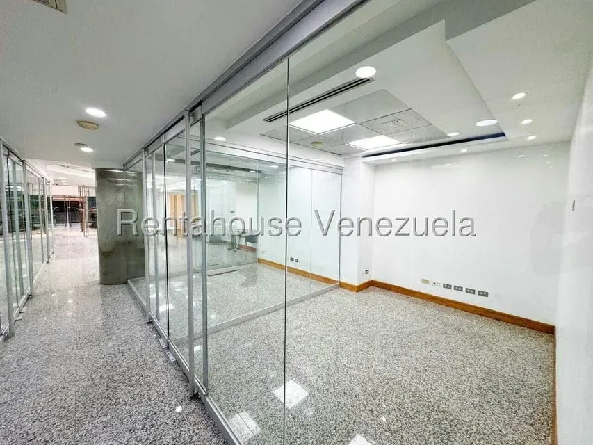 Local Comercial en Alquiler en Chacao, Distrito Metropolitano - 10