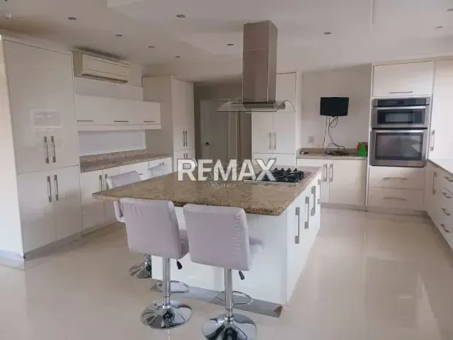 Exclusivo Apartamento en Venta - Residenci Coral Flower ​Ubicación: Sector Juanico, Maturín. - 4