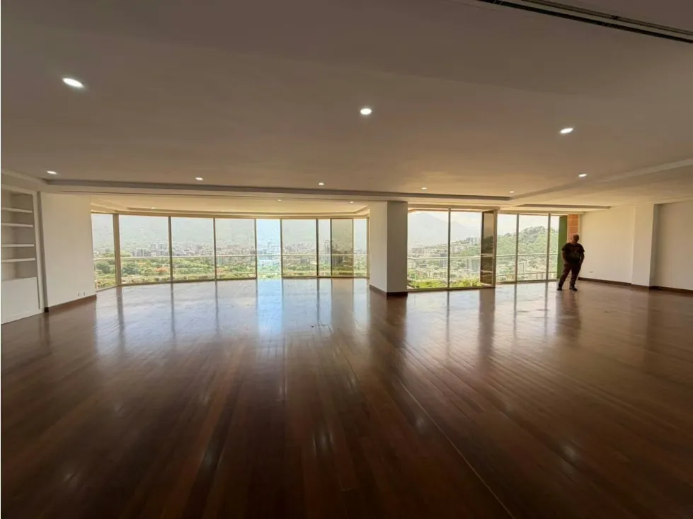 Se vende/alquila Apto 387m² 4h+2s/5b+s/5p Colinas de Valle Arriba