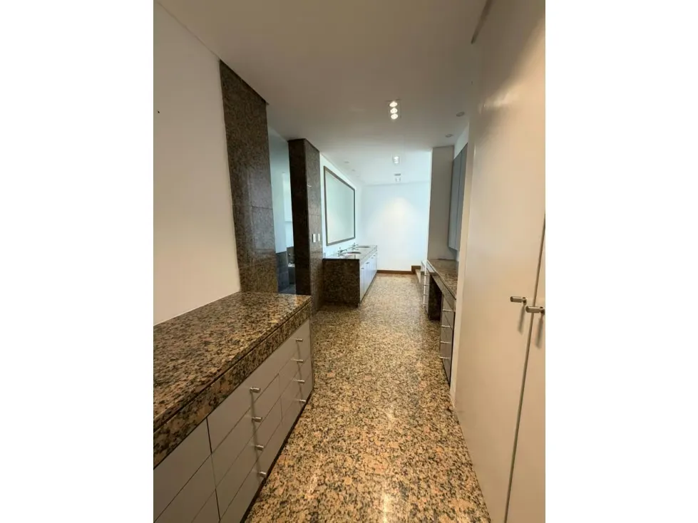 Se vende/alquila Apto 387m² 4h+2s/5b+s/5p Colinas de Valle Arriba - 13