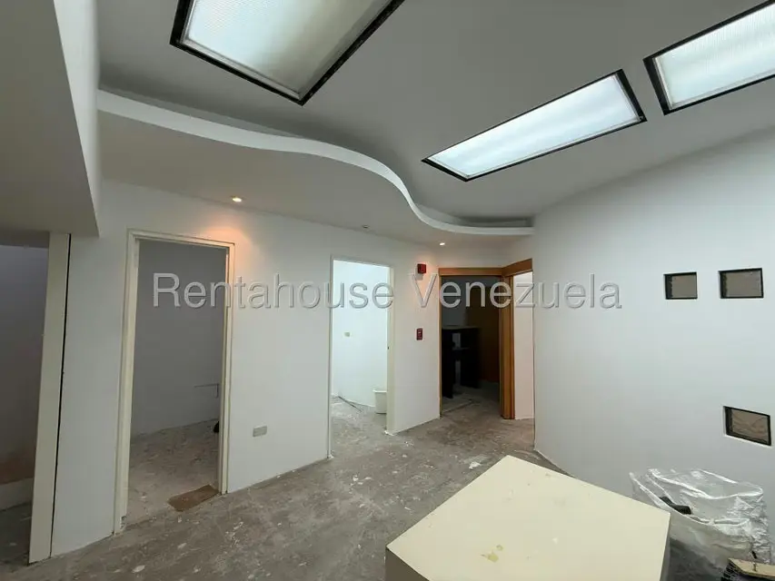 Oficina en Venta en Prados del Este, Distrito Metropolitano - 3