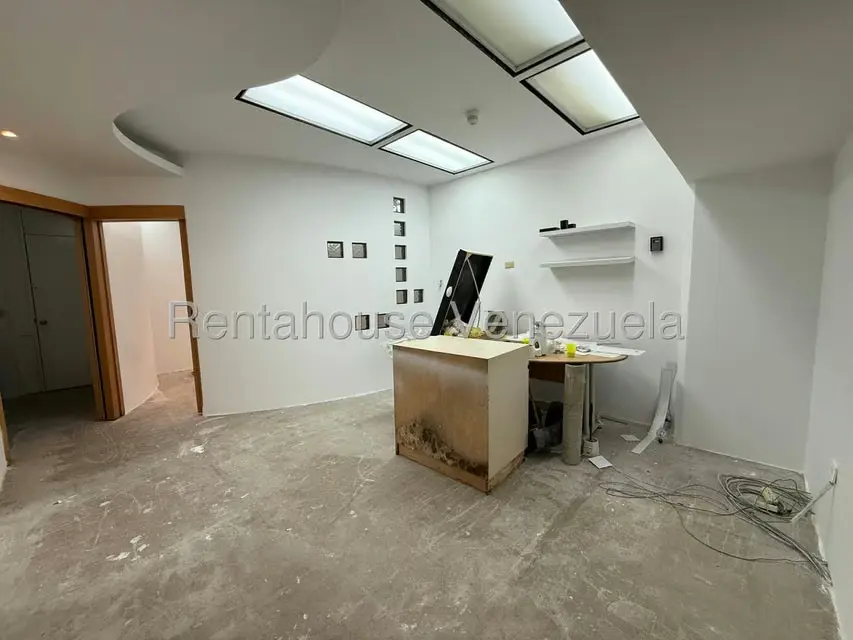 Oficina en Venta en Prados del Este, Distrito Metropolitano - 8