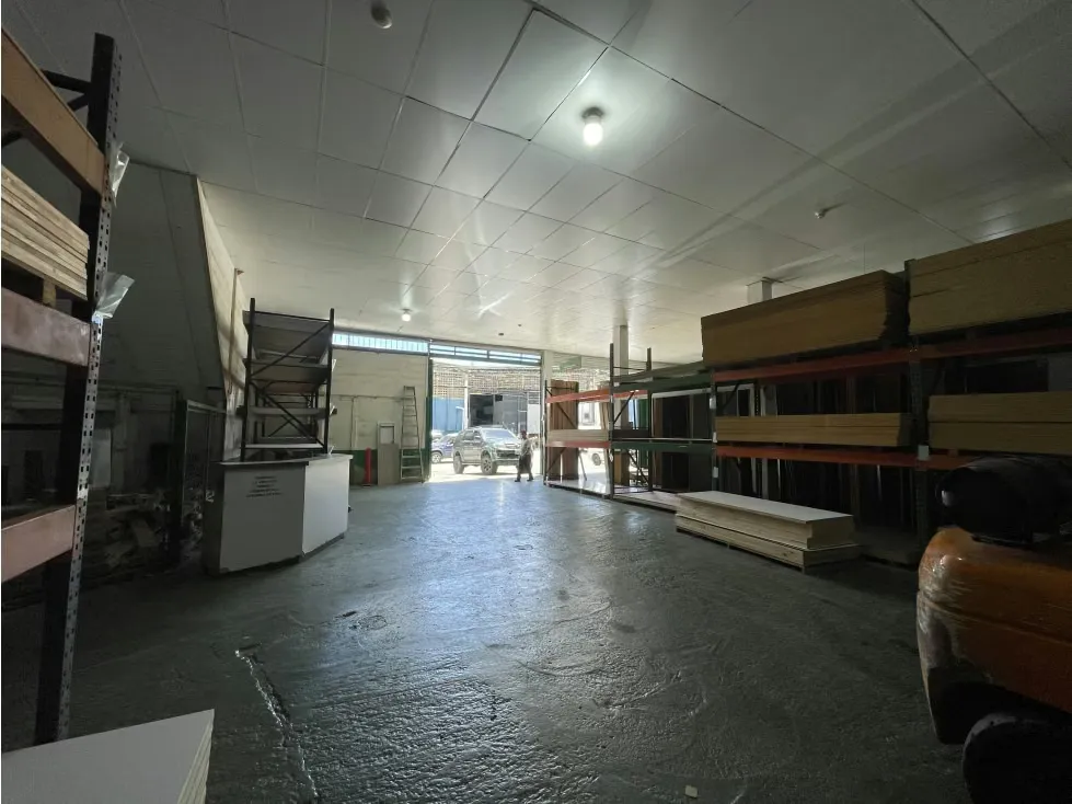 En venta galpón de 2.000m2 en La Naya - 9