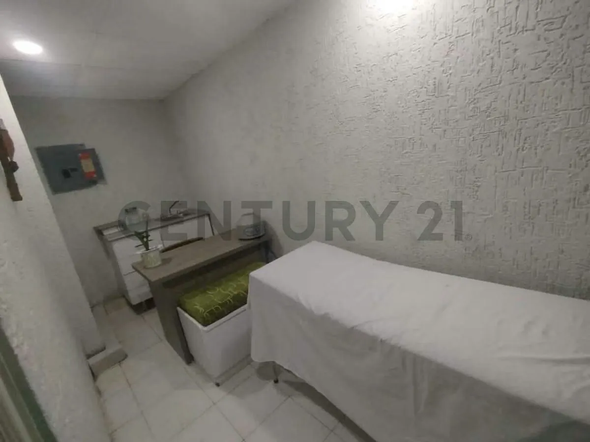 CENTURY 21 Cumana Gold ofrece en venta oficina o consultorio médico - 4