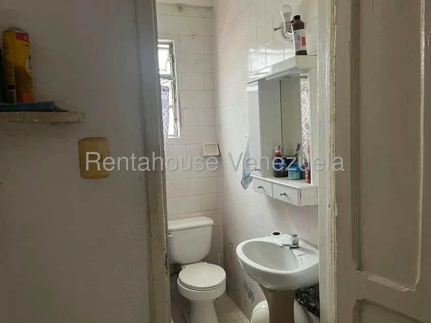 Apartamento (1 Nivel) en Alquiler en Las Acacias, Distrito Metropolitano - 14