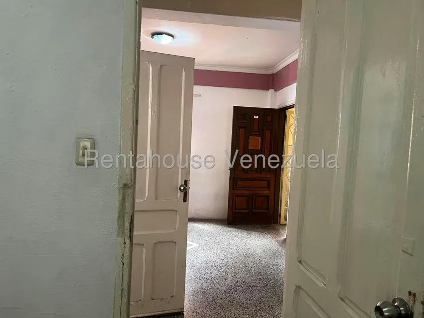 Apartamento (1 Nivel) en Alquiler en Las Acacias, Distrito Metropolitano - 16