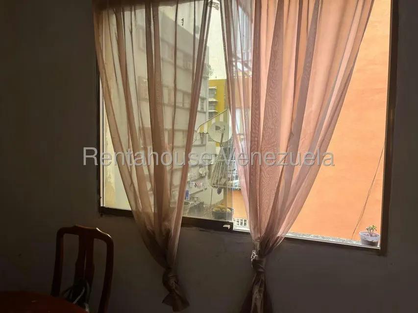 Apartamento (1 Nivel) en Alquiler en Las Acacias, Distrito Metropolitano - 20