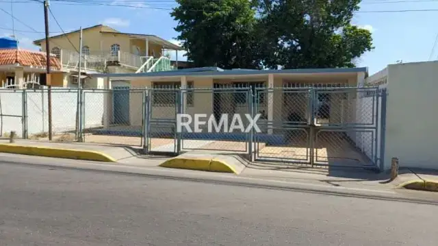 CASA EN ALQUILER EN URBANIZACION LA PAZ