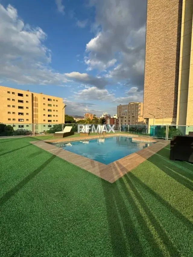En Venta Lujoso Apartamento en Manhattan Suites, Urbanización la Soledad de Maracay - 12