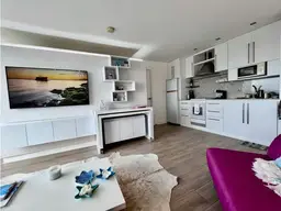 View 10