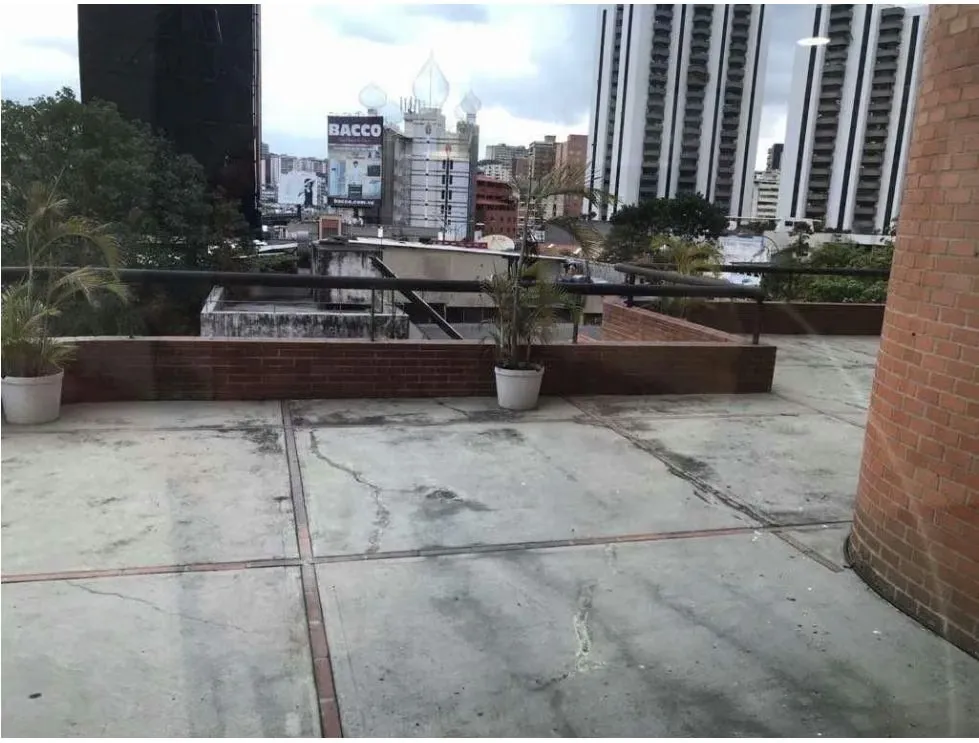 Vendo/alquilo oficina 300+200m2 El Rosal 7452 - 3