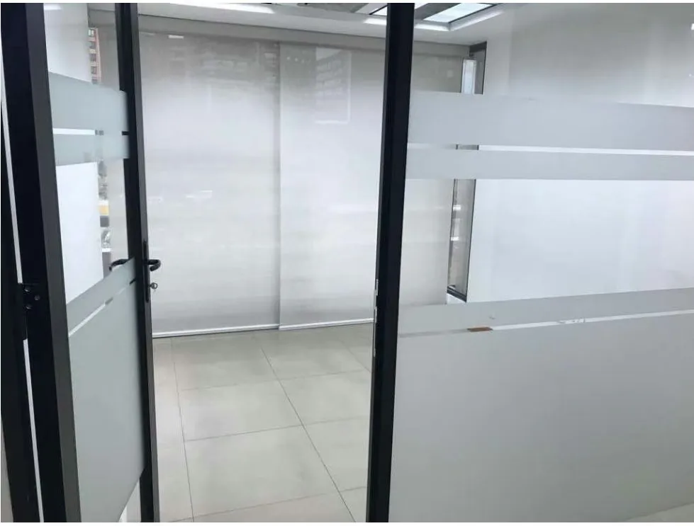 Vendo/alquilo oficina 300+200m2 El Rosal 7452 - 9