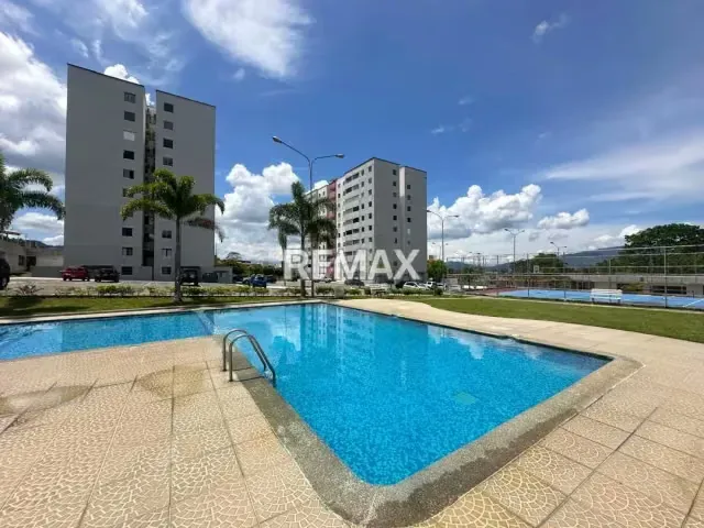 APARTAMENTO EN ALQUILER EN VISTA REAL - 2