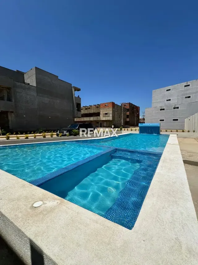 KRISTALL PARK II, EN VENTA, PLANTA BAJA, SE ENTREGA EN OBRA BLANCA - 2