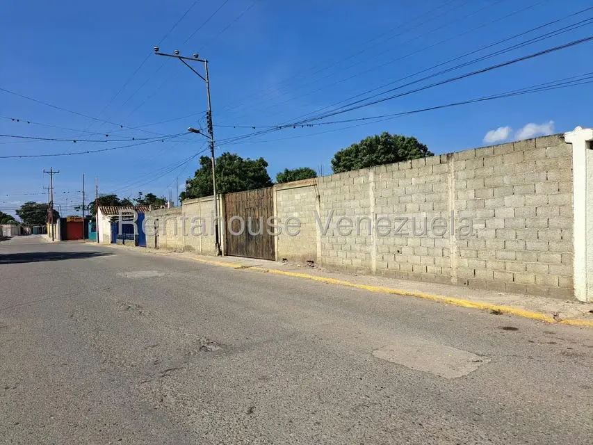 Local Comercial en Venta en Parroquia Juan Bautista Rodriguez, Lara - 2