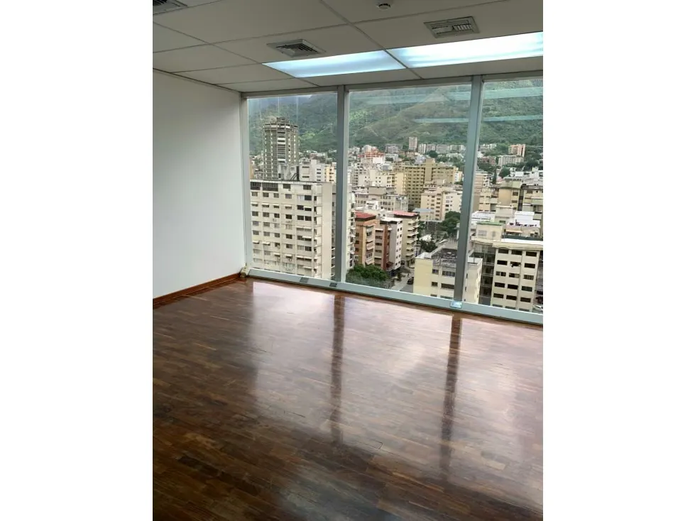Se alquila oficina 150m2 Parque Cristal Los Palos Grandes 9022 - 4