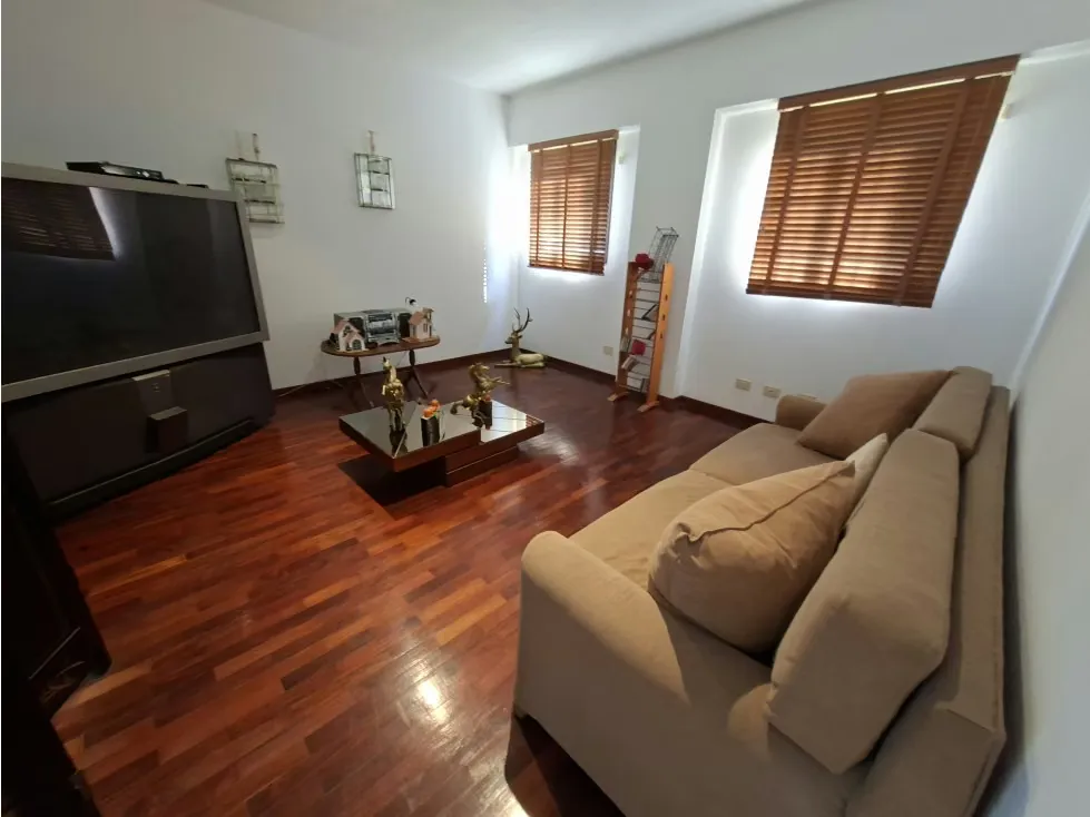 Venta Casa Urb. Monte Elena 10.000mts terreno 500 mts construccion - 17