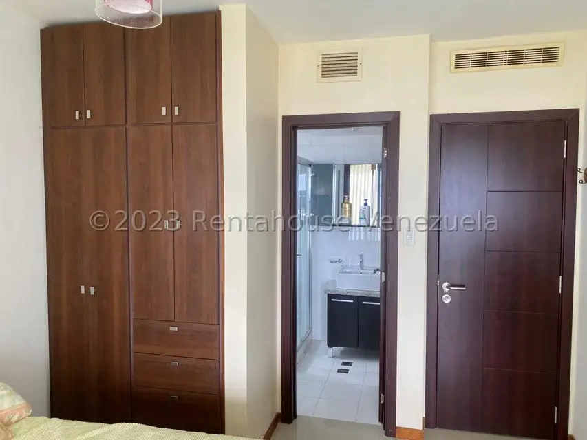Apartamento (1 Nivel) en Venta en Agua Sal, Miranda - 8