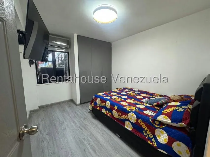 Apartamento (1 Nivel) en Venta en Santa Monica, Distrito Metropolitano - 15