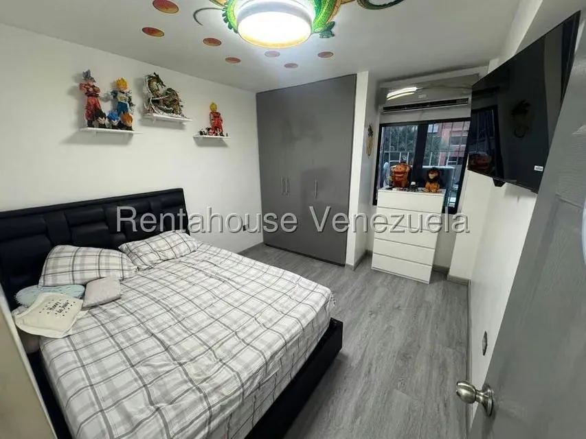 Apartamento (1 Nivel) en Venta en Santa Monica, Distrito Metropolitano - 17