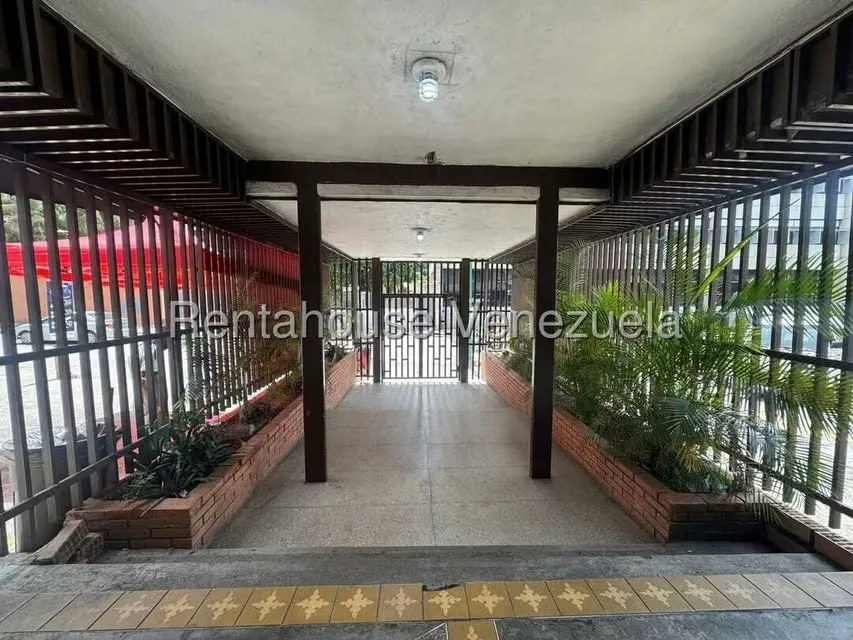 Apartamento (1 Nivel) en Venta en Santa Monica, Distrito Metropolitano - 23