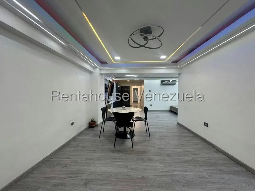 Apartamento (1 Nivel) en Venta en Santa Monica, Distrito Metropolitano - 8