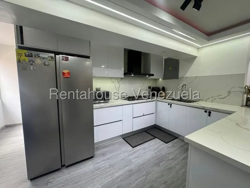 Apartamento (1 Nivel) en Venta en Santa Monica, Distrito Metropolitano - 9