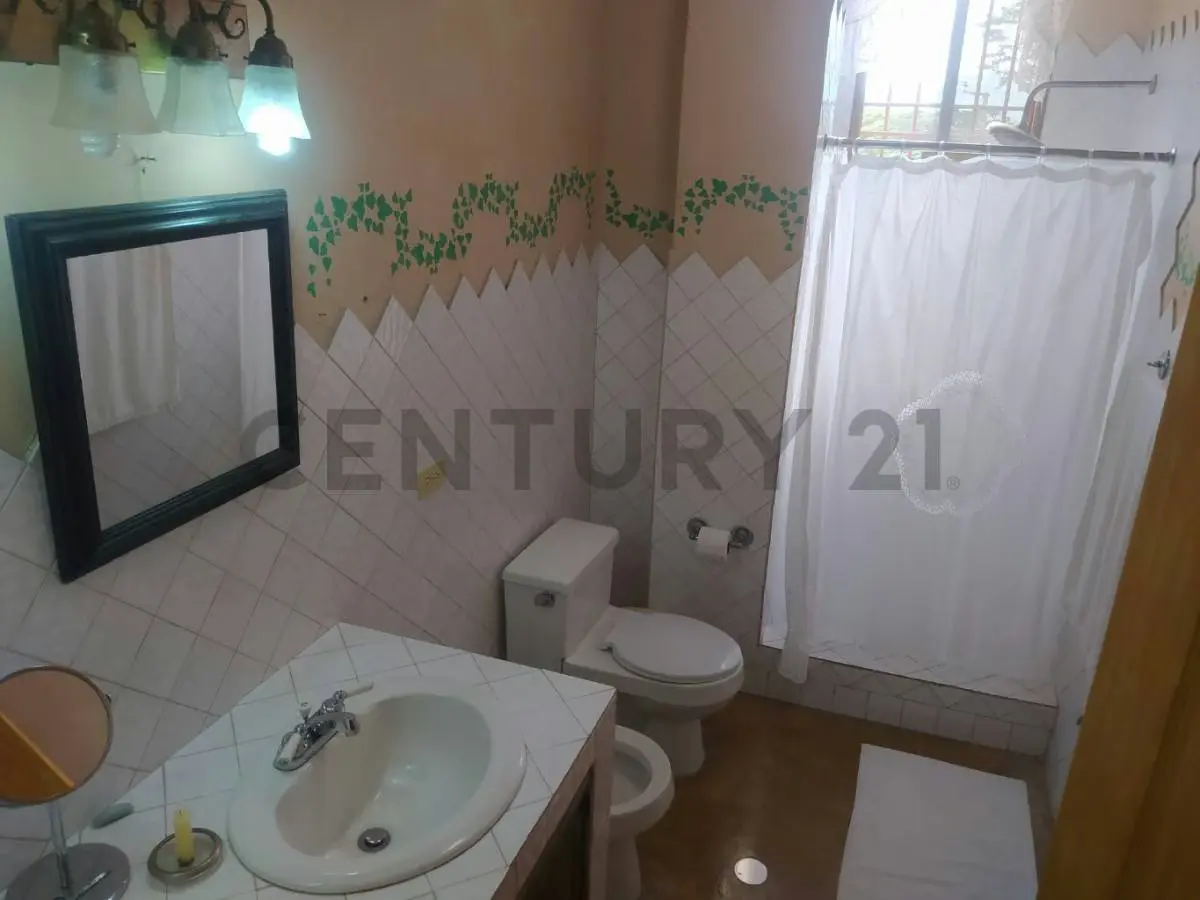 Se Vende Amplia y Cómoda Quinta De Un Solo Nivel - 11