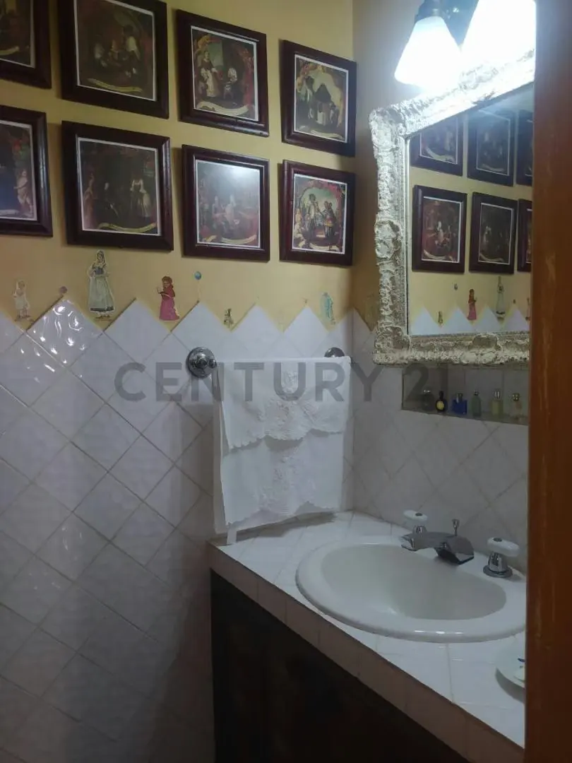 Se Vende Amplia y Cómoda Quinta De Un Solo Nivel - 8