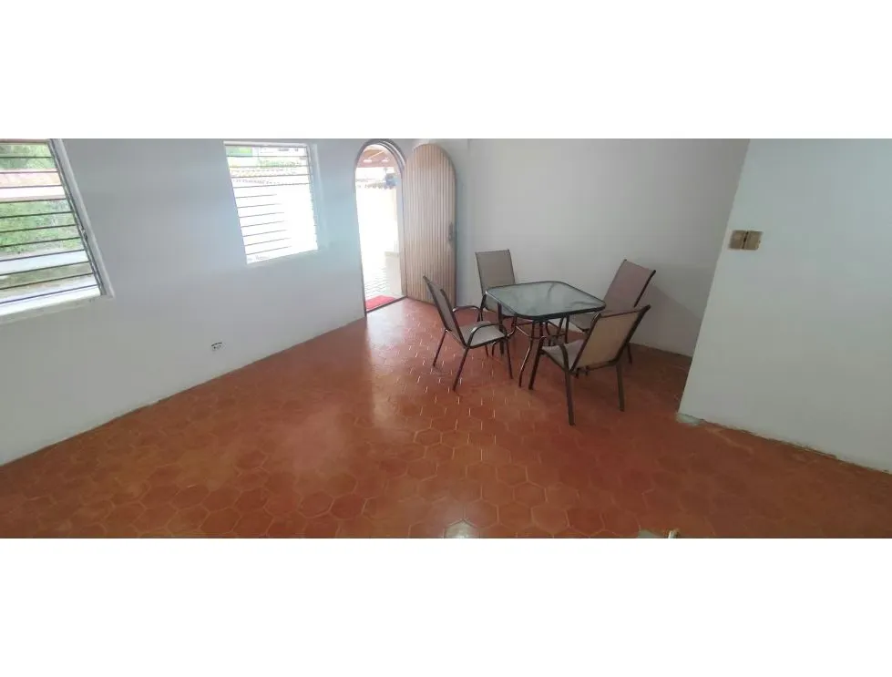 CASA PARA REMODELAR EN CALLE CERRADA LOMAS DE LA TRINIDAD - 3