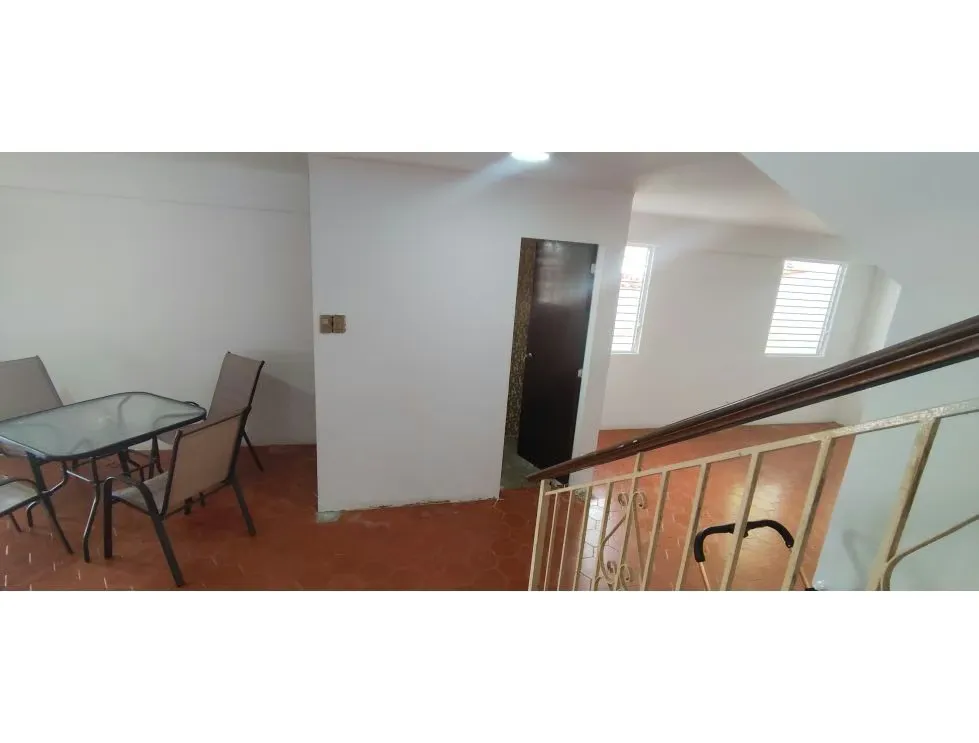 CASA PARA REMODELAR EN CALLE CERRADA LOMAS DE LA TRINIDAD - 4