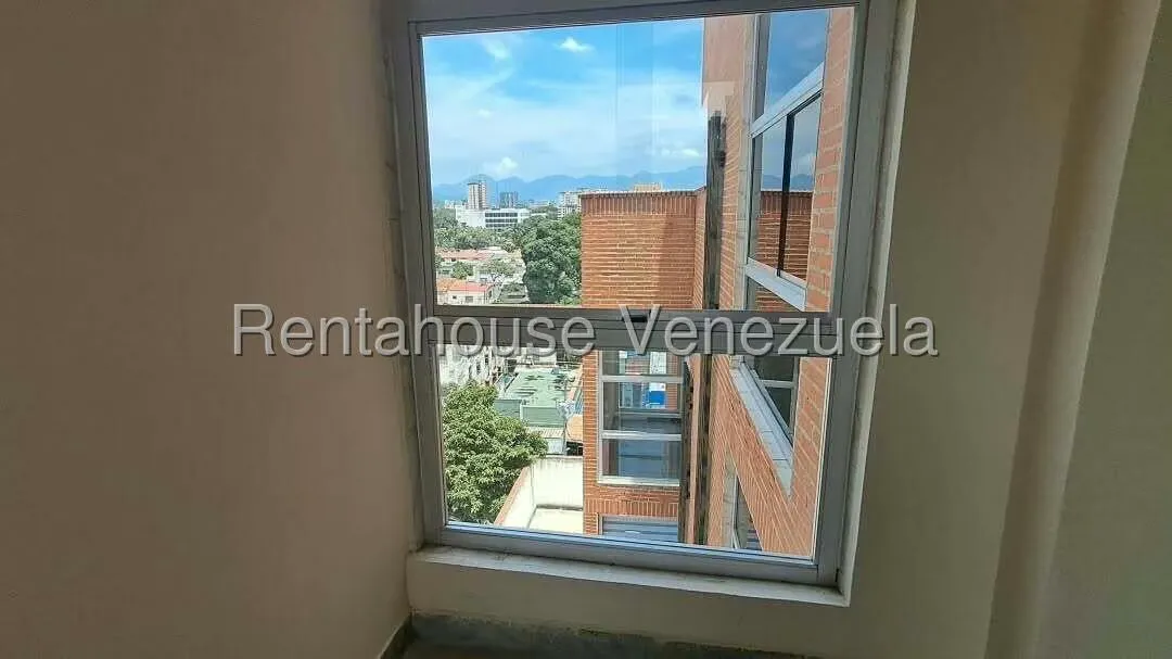 Local Comercial en Alquiler en Avenida Bolivar Norte, Carabobo - 11