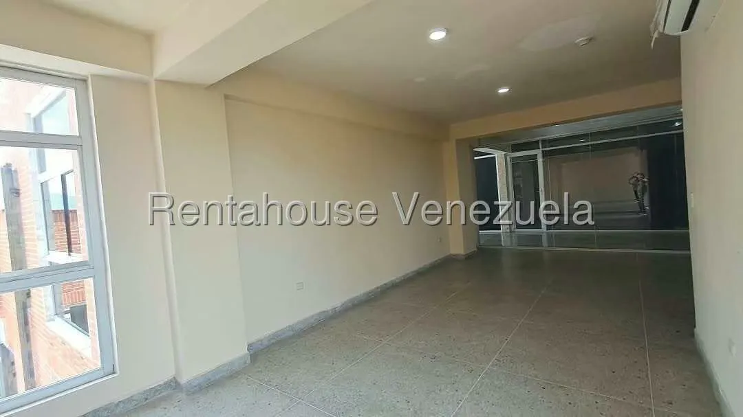 Local Comercial en Alquiler en Avenida Bolivar Norte, Carabobo - 12