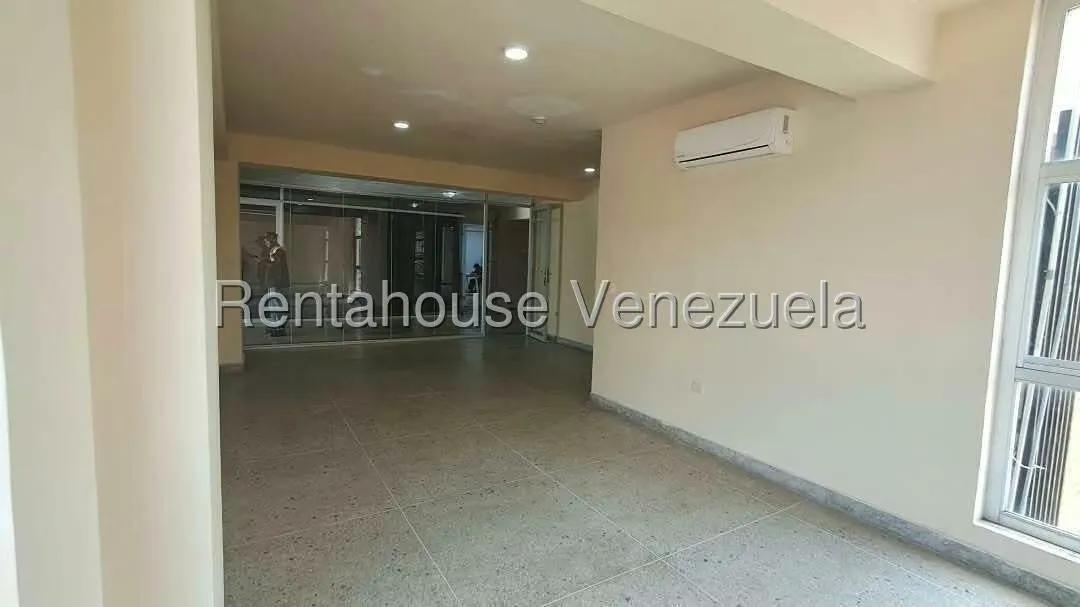 Local Comercial en Alquiler en Avenida Bolivar Norte, Carabobo - 13