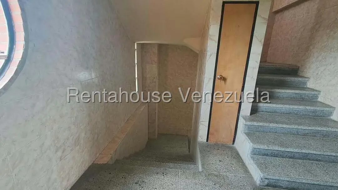 Local Comercial en Alquiler en Avenida Bolivar Norte, Carabobo - 16
