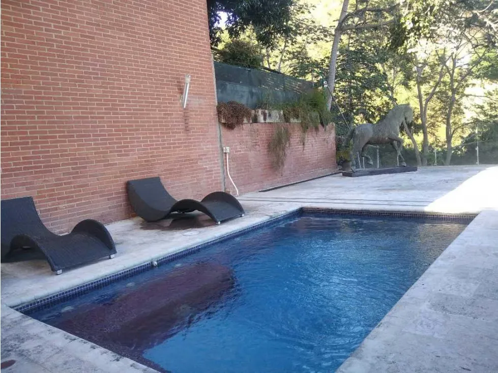 Venta Amplia casa amoblada 447m2 5h/6b/4p. Vizcaya. Mun Baruta - 11