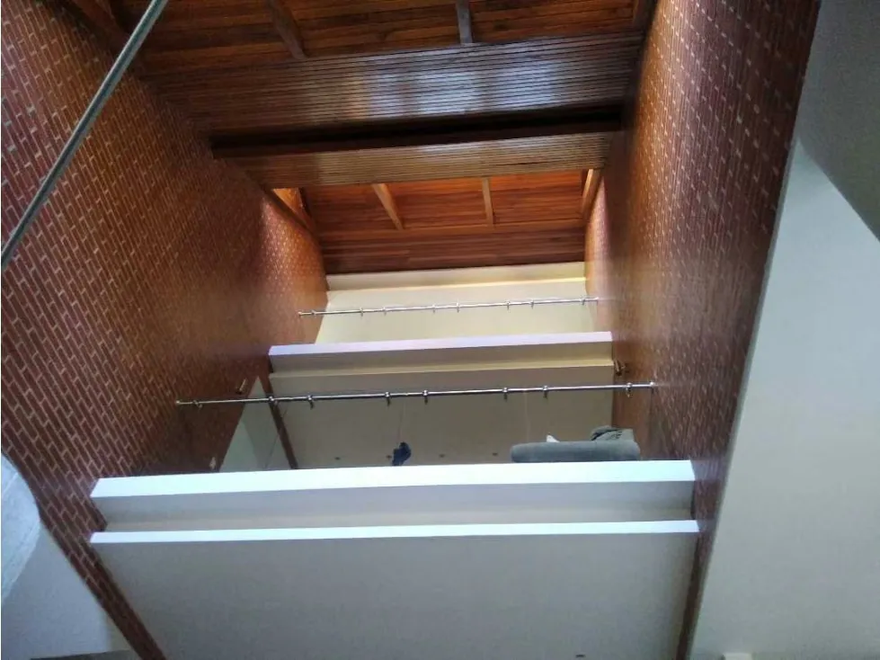 Venta Amplia casa amoblada 447m2 5h/6b/4p. Vizcaya. Mun Baruta - 15