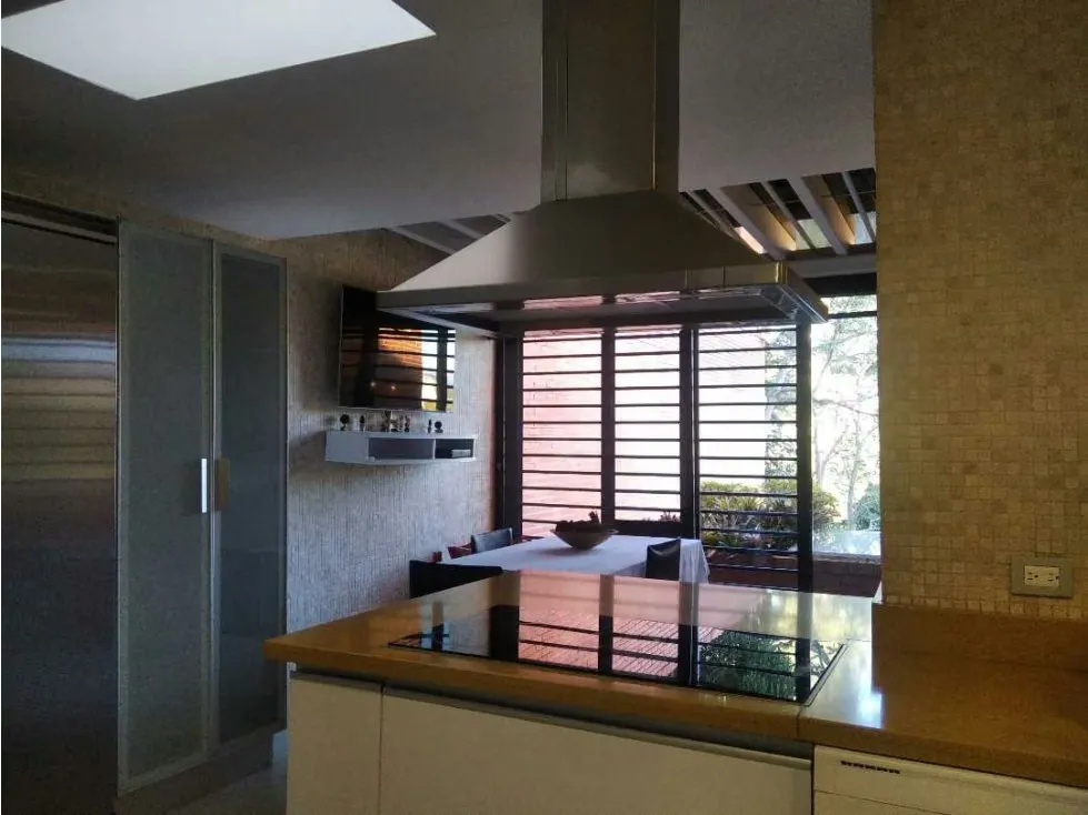 Venta Amplia casa amoblada 447m2 5h/6b/4p. Vizcaya. Mun Baruta - 9