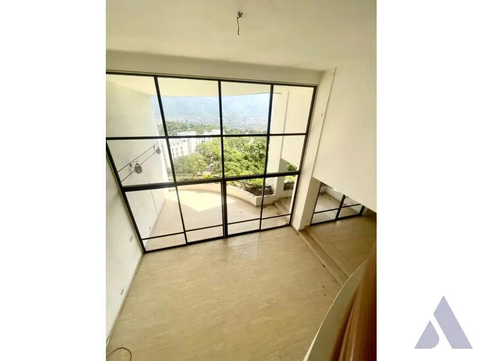 Vendo apartamento duplex 400m2 4h/5b/4p Lomas de San Román 6915 - 6