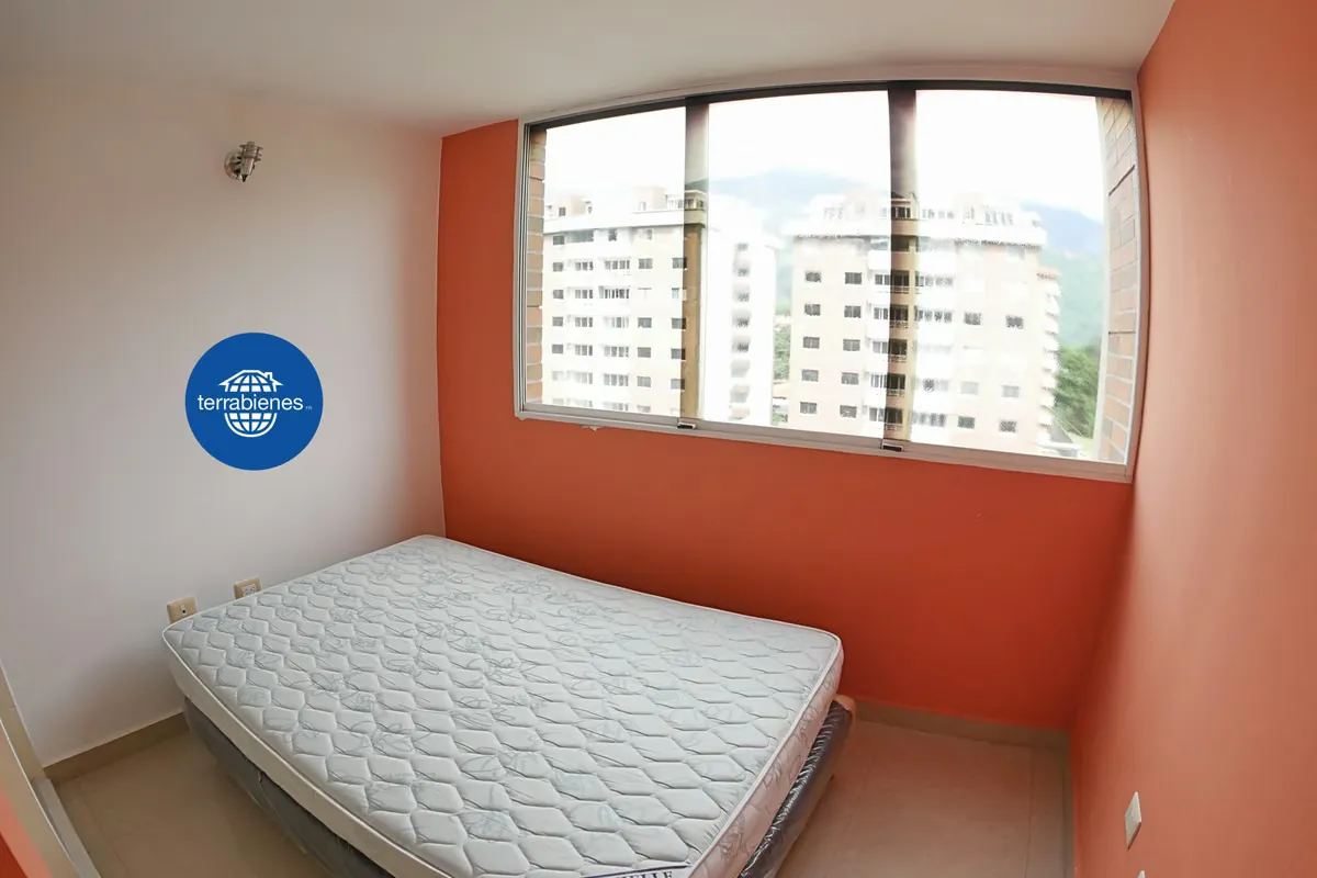 Apartamento #2 en Av. Las Américas -Sector El Rosario - 6
